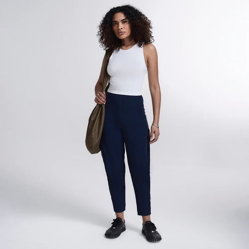 Regata Cropped In-Form Seamless