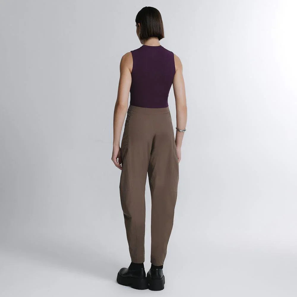 Cropped Regata Structure