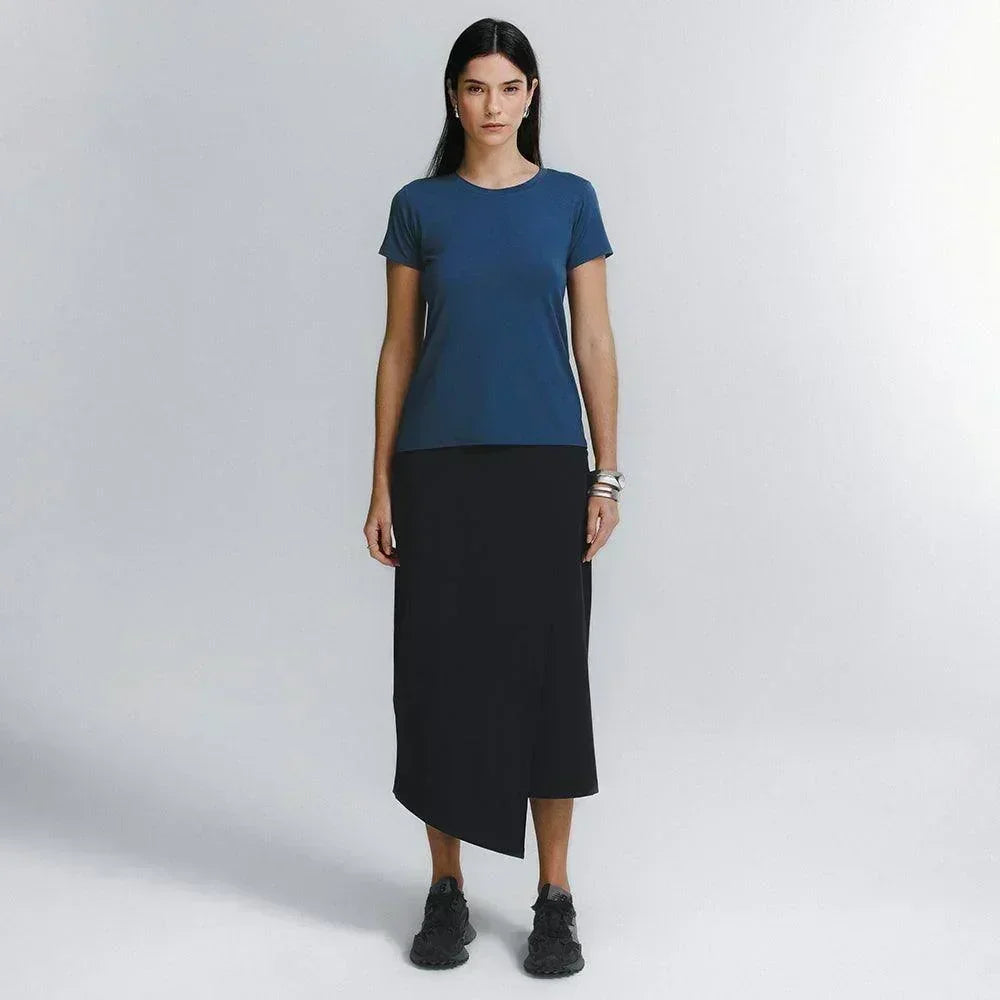 Conjunto Feminino |  Tech T-Shirt® + Saia Midi Alfaiataria